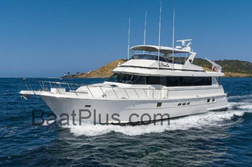 Hatteras 70 Motor Yacht Spesifikasjoner og anmeldelser